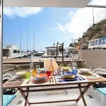 Aloha Jak's Boat Πλωτό κατάλυμα