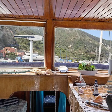 Aloha Jak's Boat * Alassio