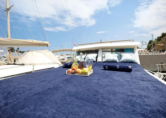 Aloha Jak's Boat 船屋