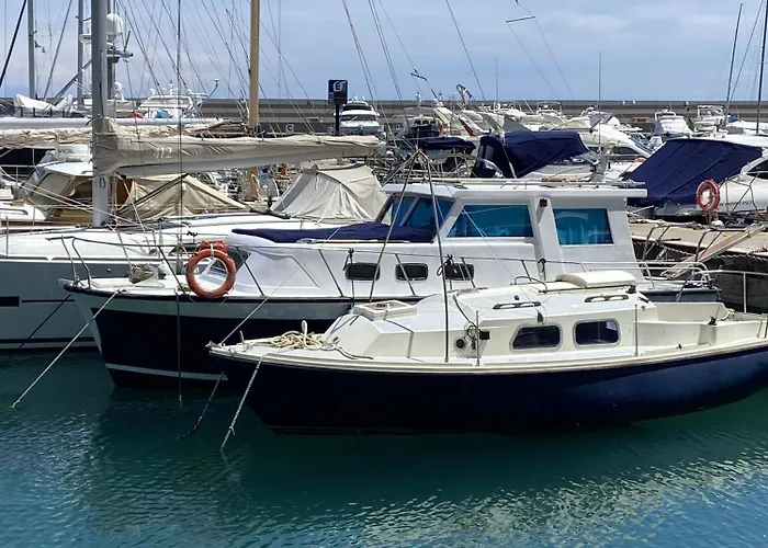 Aloha Jak's Boat 船屋 阿拉西奥