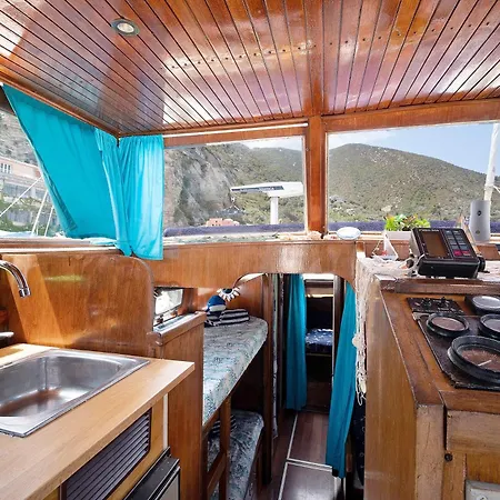 Aloha Jak's Boat