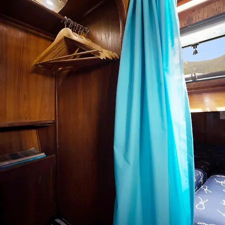 Aloha Jak's Boat 阿拉西奥