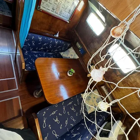 Aloha Jak's Boat *