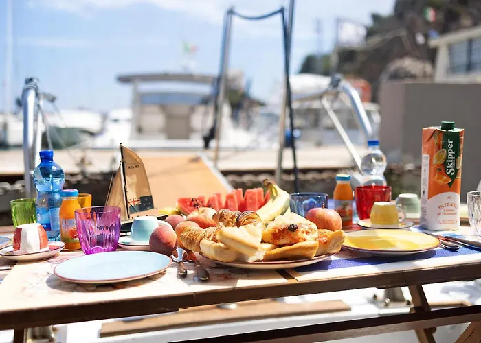 Aloha Jak's Boat Alassio